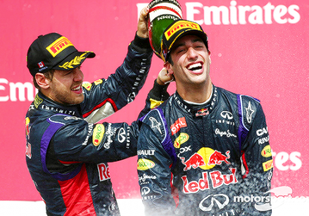 Egyre jobban “kinyílik Ricciardo csipája”: nem vár Sebre, kimondja a véleményét