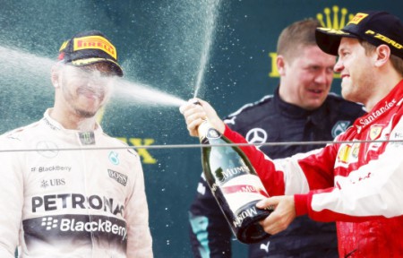 Vettel: Háromból három!