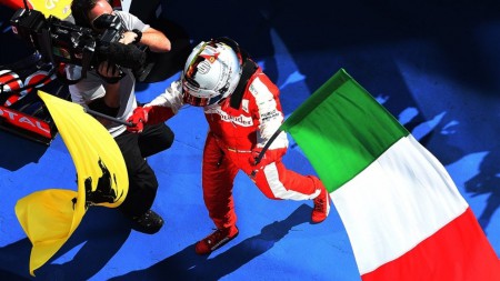 Vettel megoldotta a helyzetet a Ferrarinál: veszélyt jelenthet idén a Mercedesre?