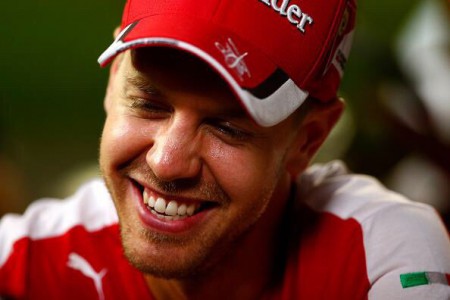 Vettel elismerte, Raikkönen eddig jobb munkát végez Szingapúrban, mint ő