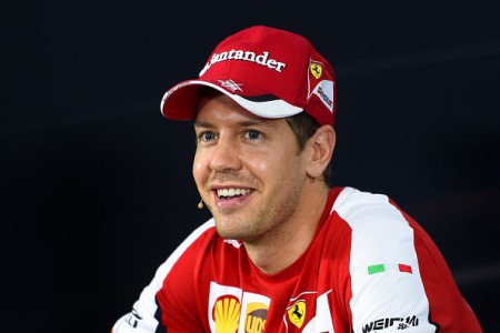 Sebastian Vettel nem mondott le az összetett második helyéről! Kell neki. Pont.